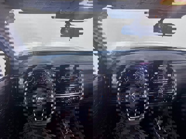 Certified 2025 Nissan Pathfinder SV image 20