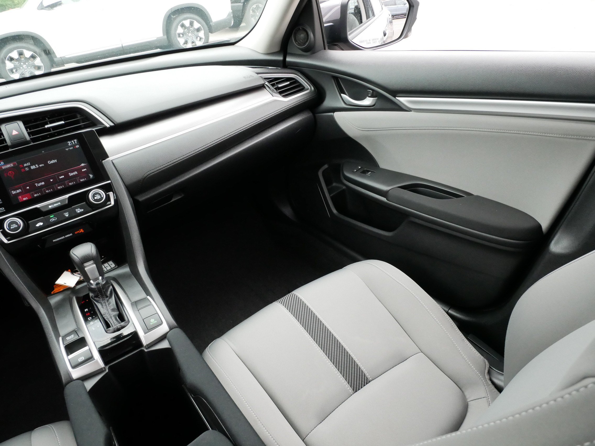 Used 2018 Honda Civic EX image 11