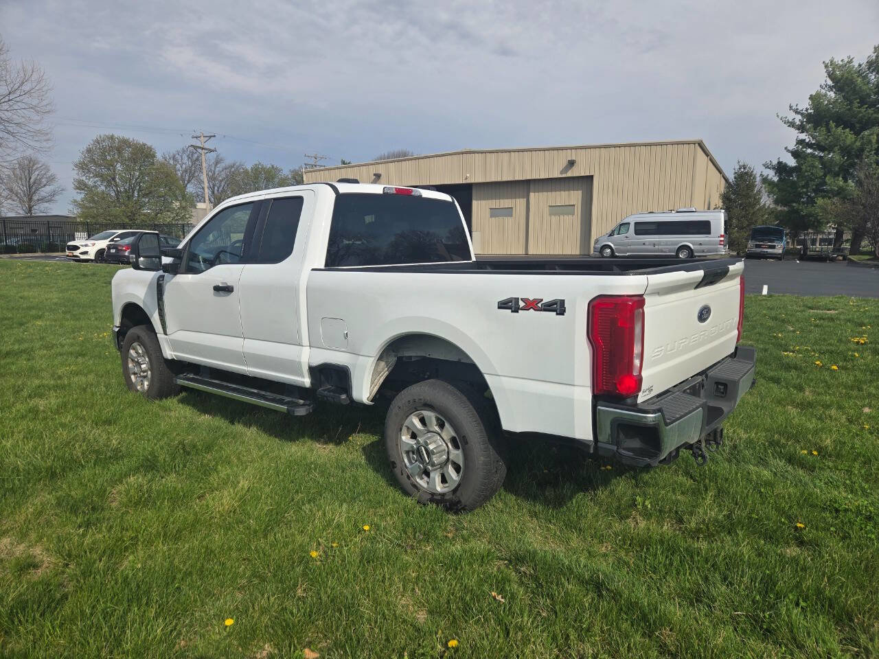 Used 2024 Ford F250 XLT AWD/4WD image 8