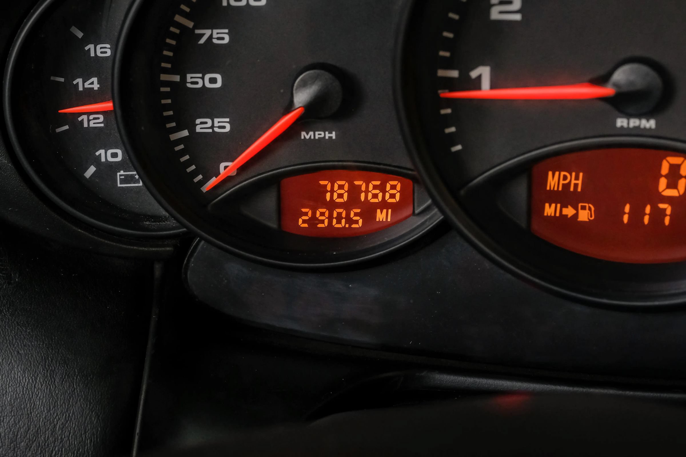 Used 2000 Porsche 911 Cabriolet image 18