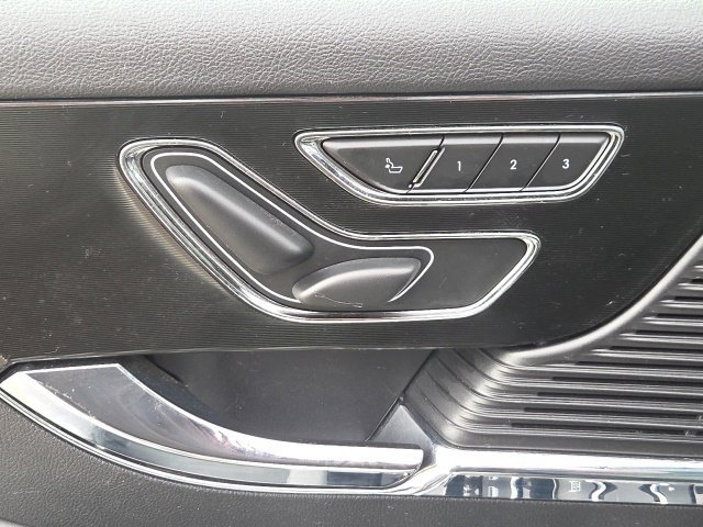 Used 2022 Lincoln Corsair Reserve w/ Equipment Group 201A AWD/4WD image 25