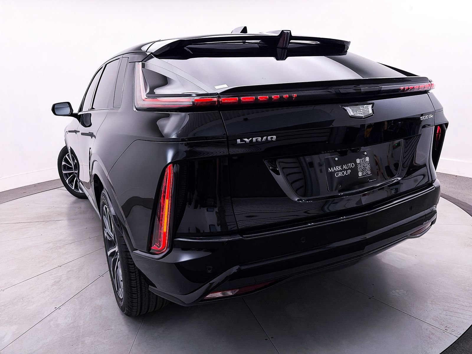 Used 2025 Cadillac Lyriq Sport image 10