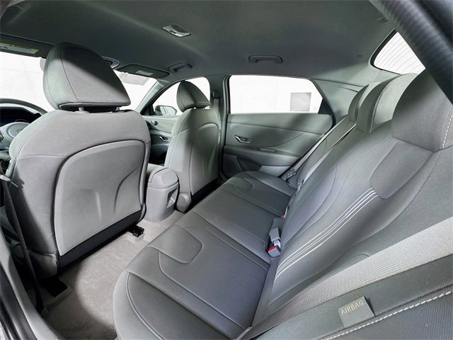New 2025 Hyundai Elantra SEL image 19