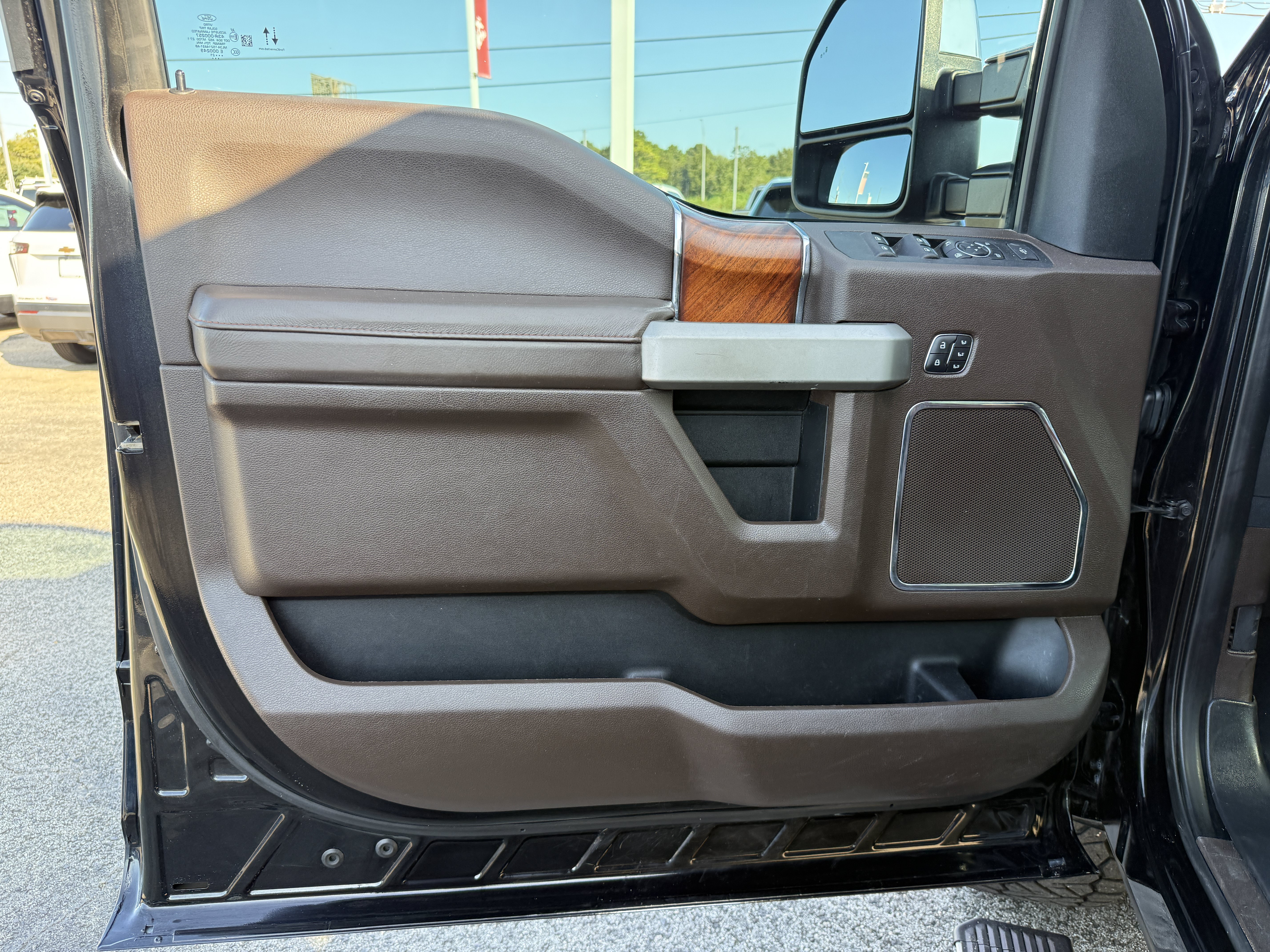 Used 2021 Ford F250 King Ranch w/ King Ranch Ultimate Package AWD/4WD image 13