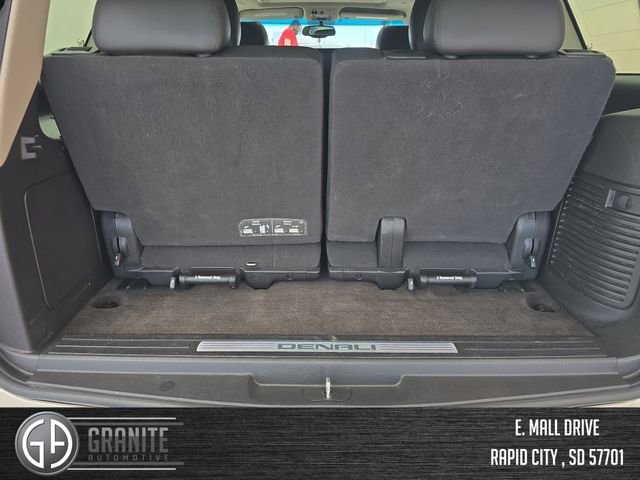 Used 2011 GMC Yukon Denali image 22