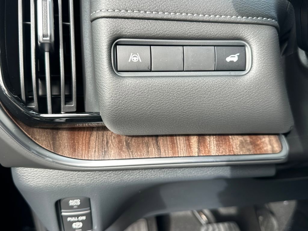 New 2026 Nissan Armada Platinum image 14