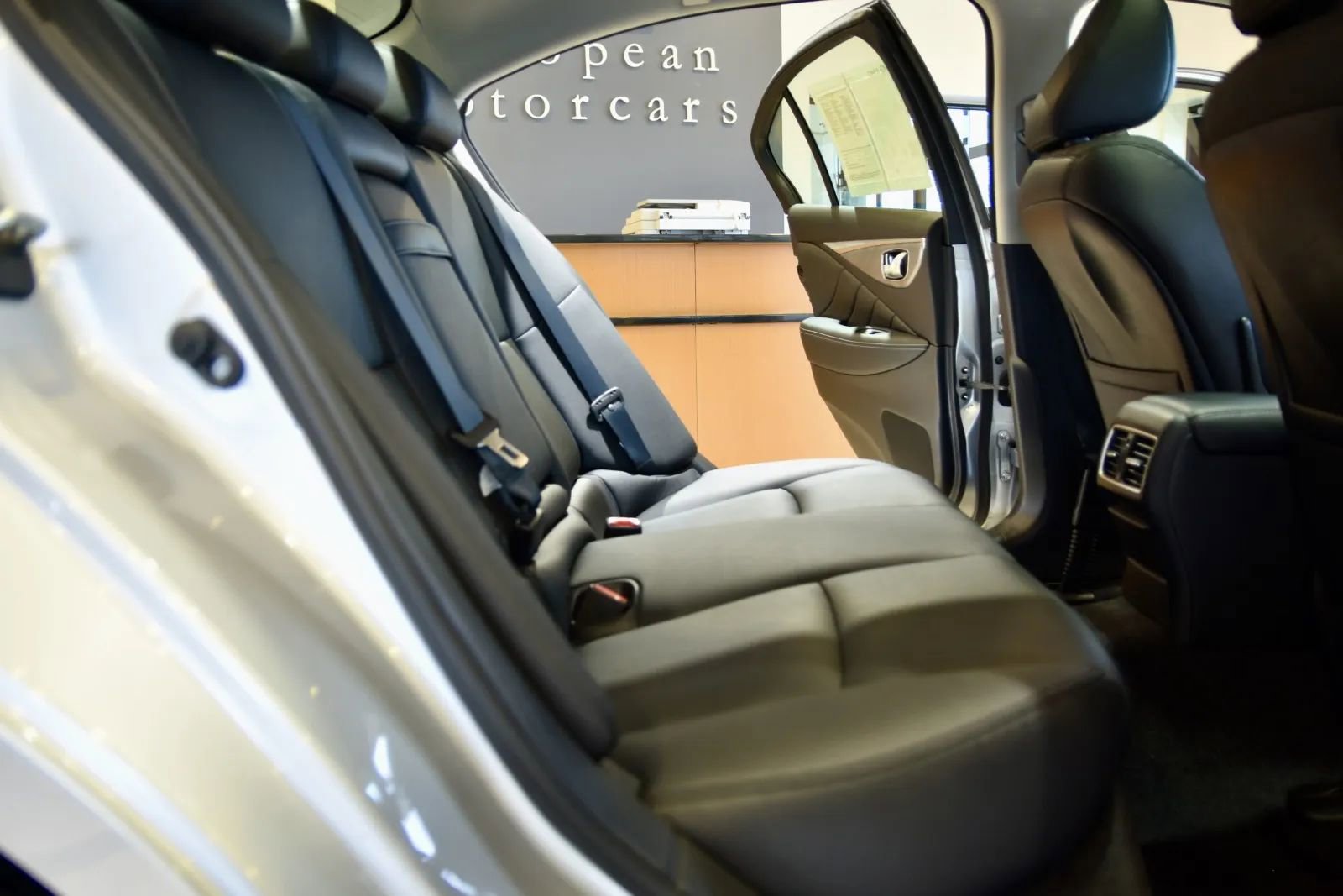 Used 2017 INFINITI Q50 3.0t Premium w/ 3.0T Premium Plus Package AWD/4WD image 23