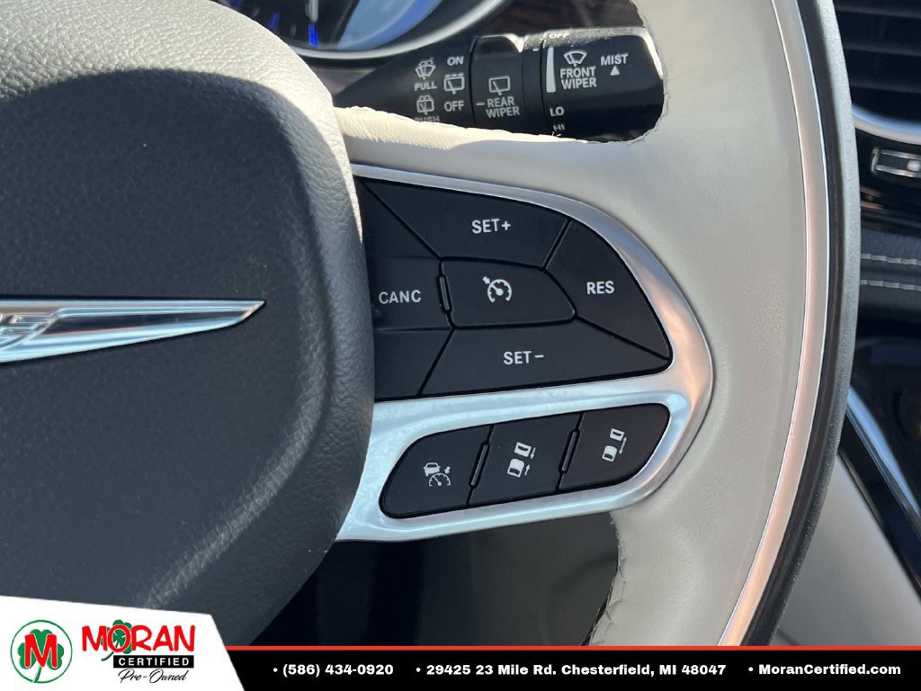 Used 2021 Chrysler Pacifica Limited AWD/4WD image 26