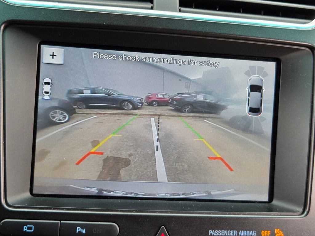 Used 2017 Ford Explorer Limited image 25