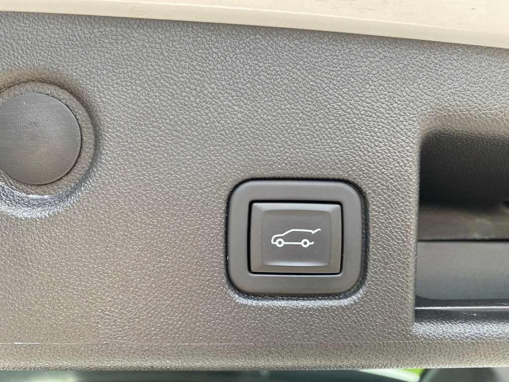Certified 2024 Chevrolet Equinox LT FWD image 28