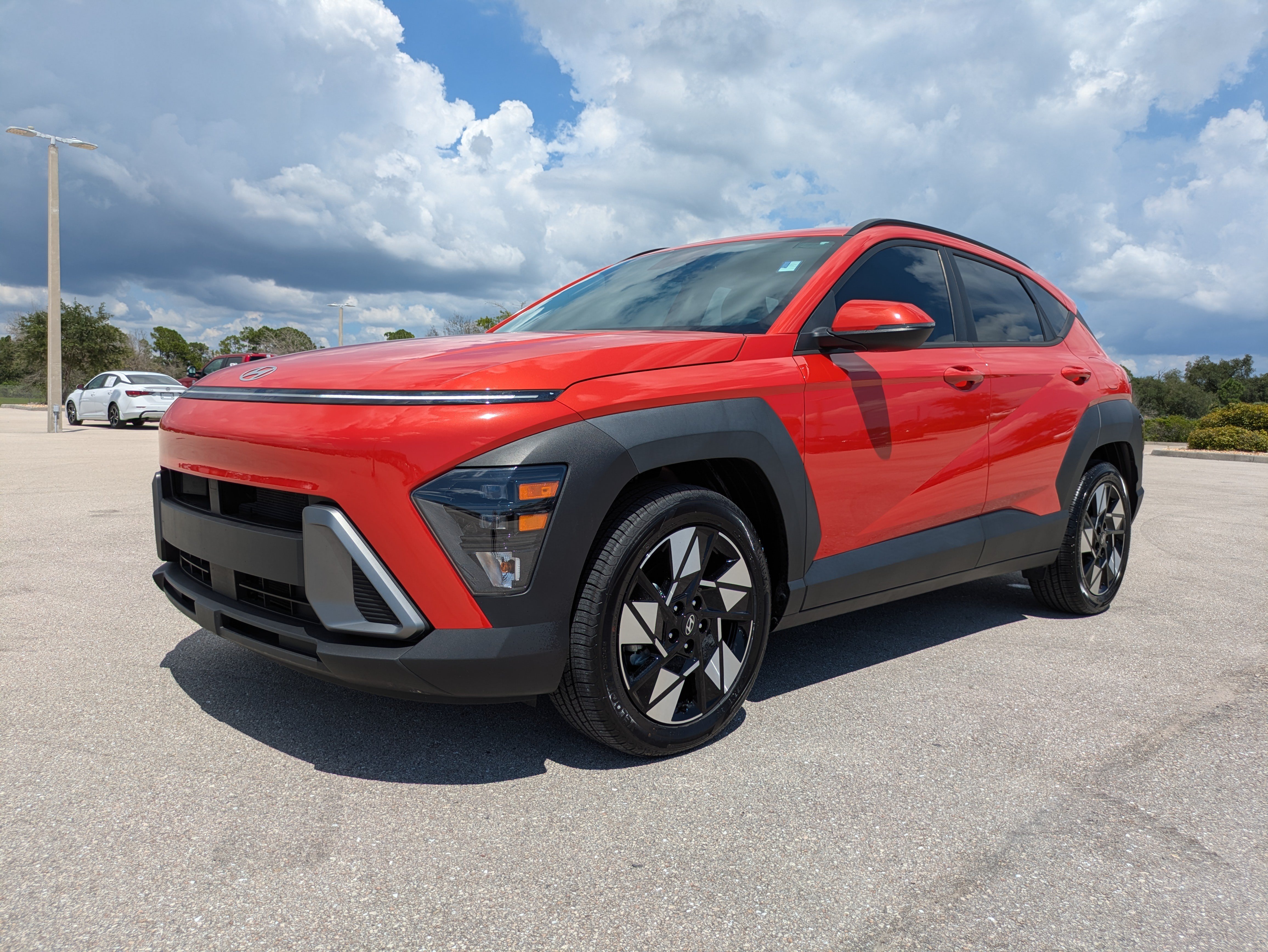Used 2024 Hyundai Kona SEL w/ Convenience Package FWD image 8