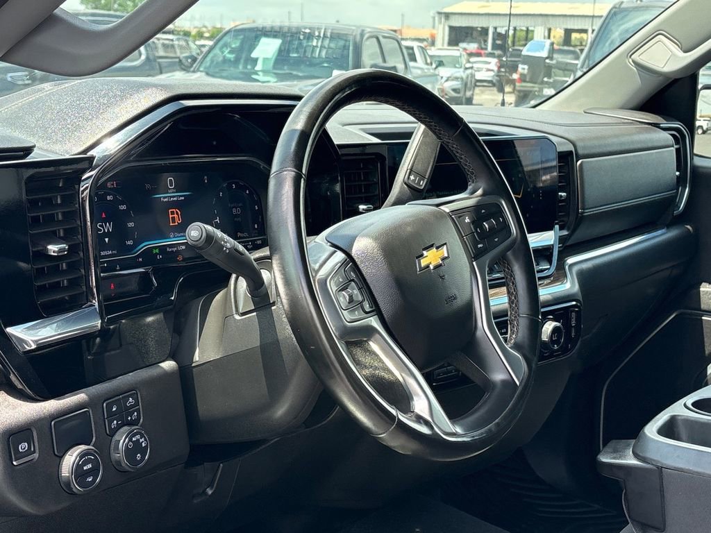Used 2024 Chevrolet Silverado 1500 LT w/ Texas Edition Plus RWD image 9