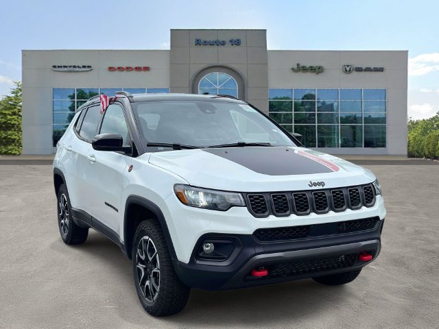New 2026 Jeep Compass Trailhawk AWD/4WD image 1