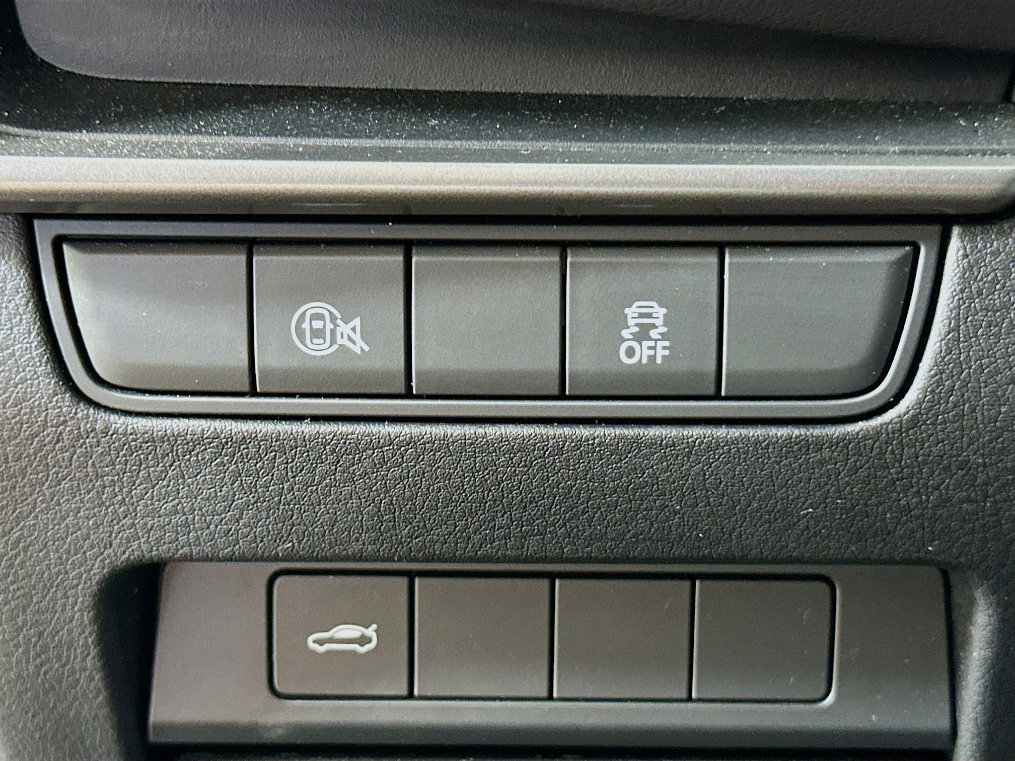 Used 2024 MAZDA MAZDA3 s FWD image 17