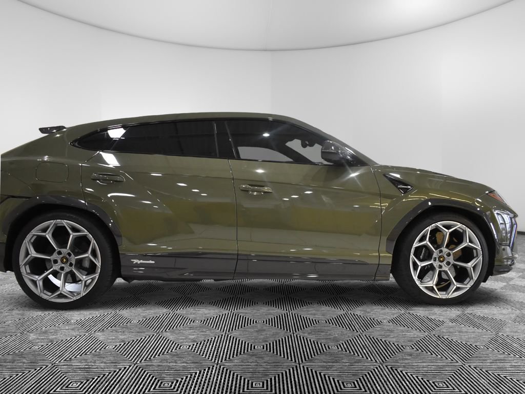 Used 2023 Lamborghini Urus Performante image 6