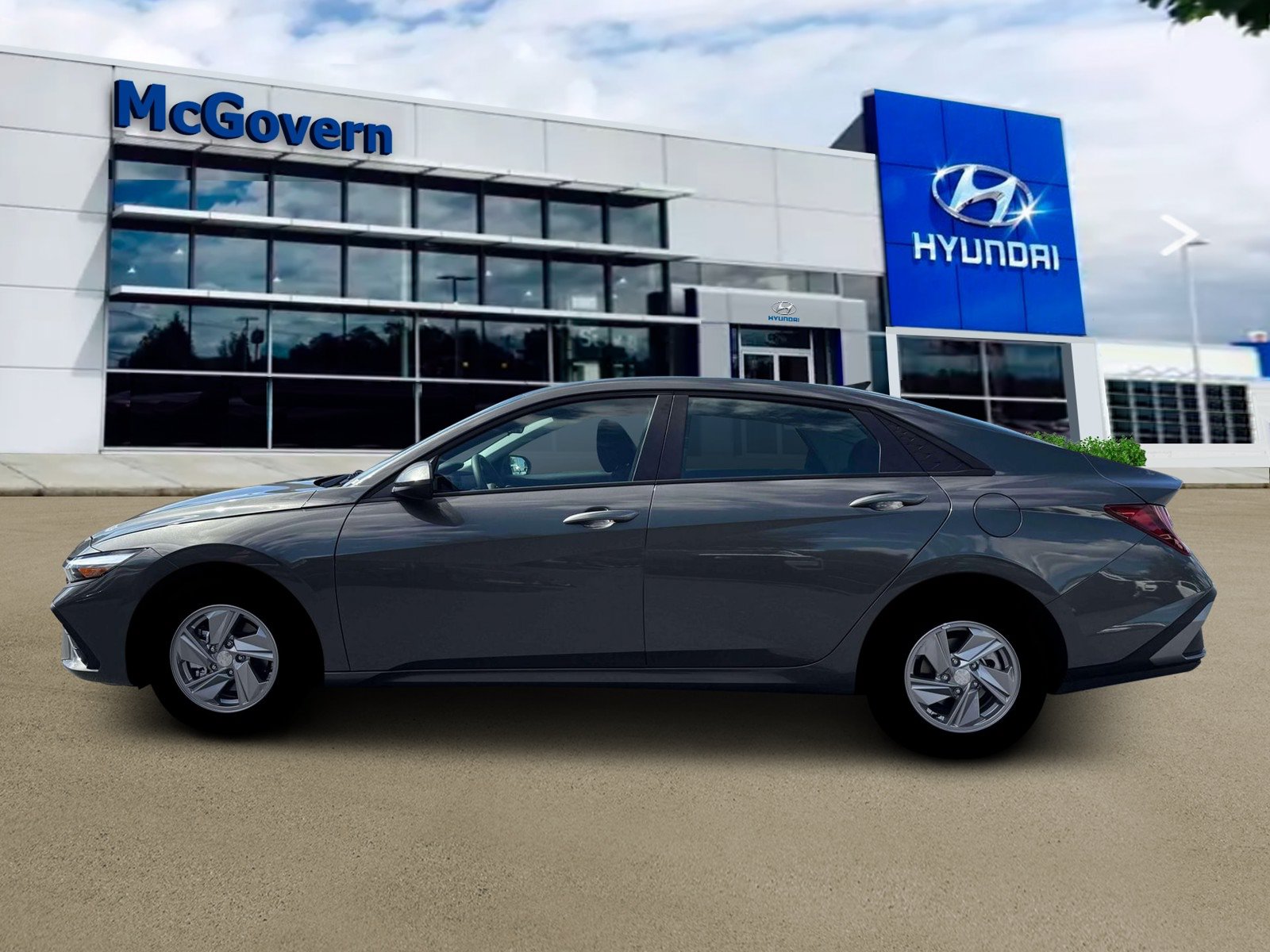 New 2026 Hyundai Elantra SE FWD image 3
