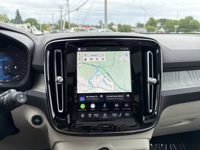 Certified 2024 Volvo XC40 B5 Plus w/ Climate Package AWD/4WD image 23