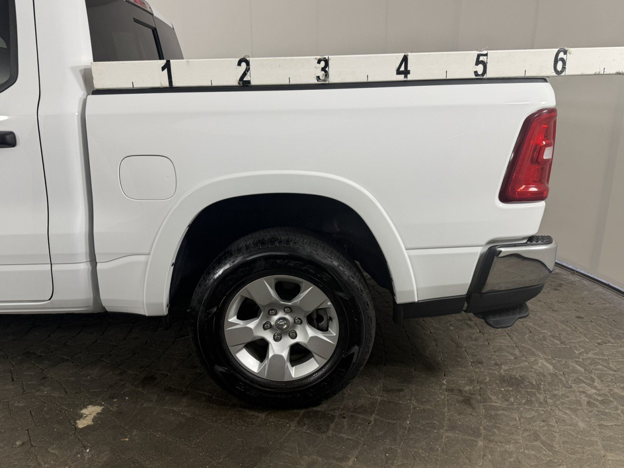 Used 2025 RAM 1500 Big Horn AWD/4WD image 5