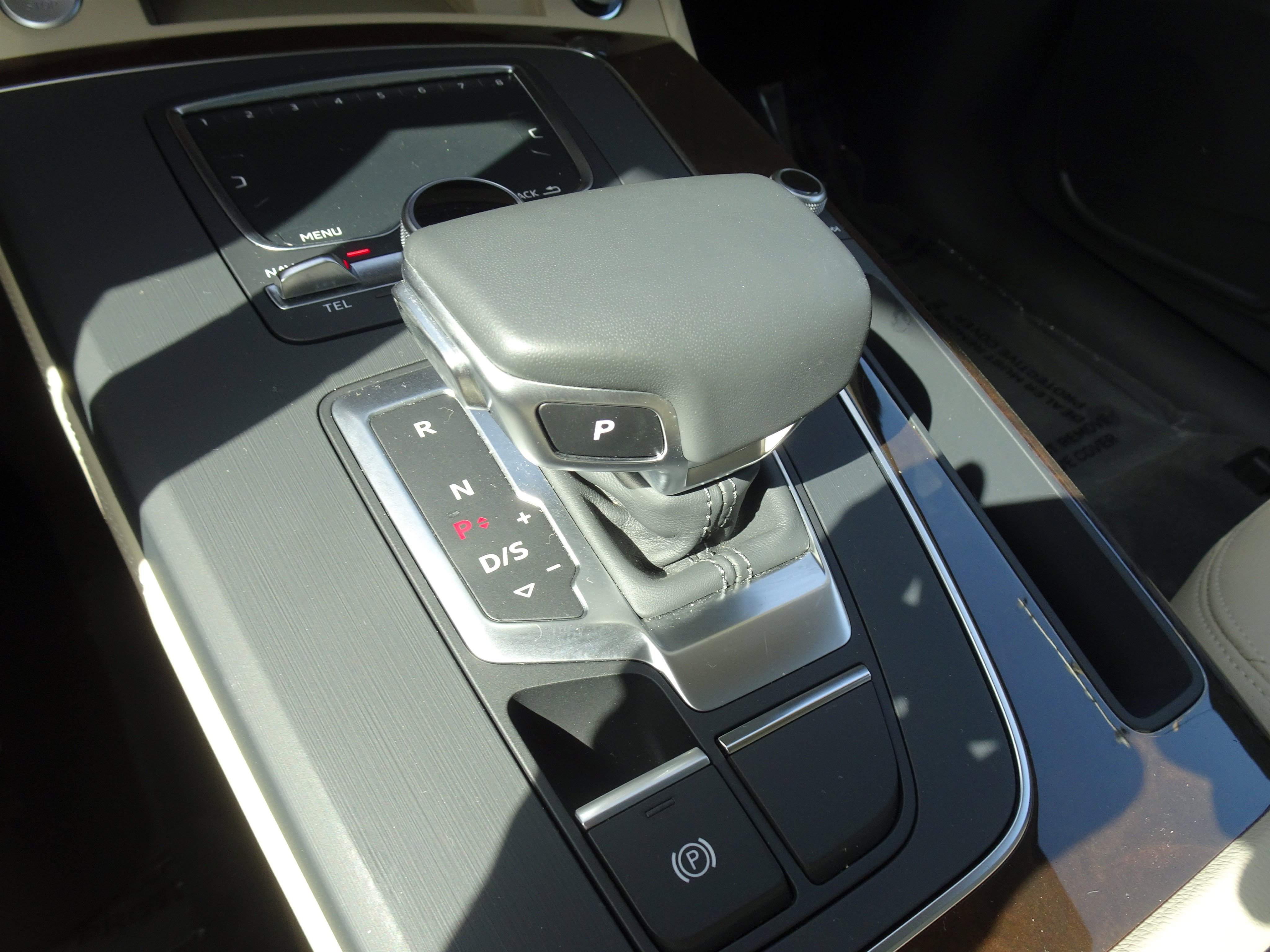 Used 2019 Audi Q5 2.0T Premium Plus w/ Premium Plus Package AWD/4WD image 12