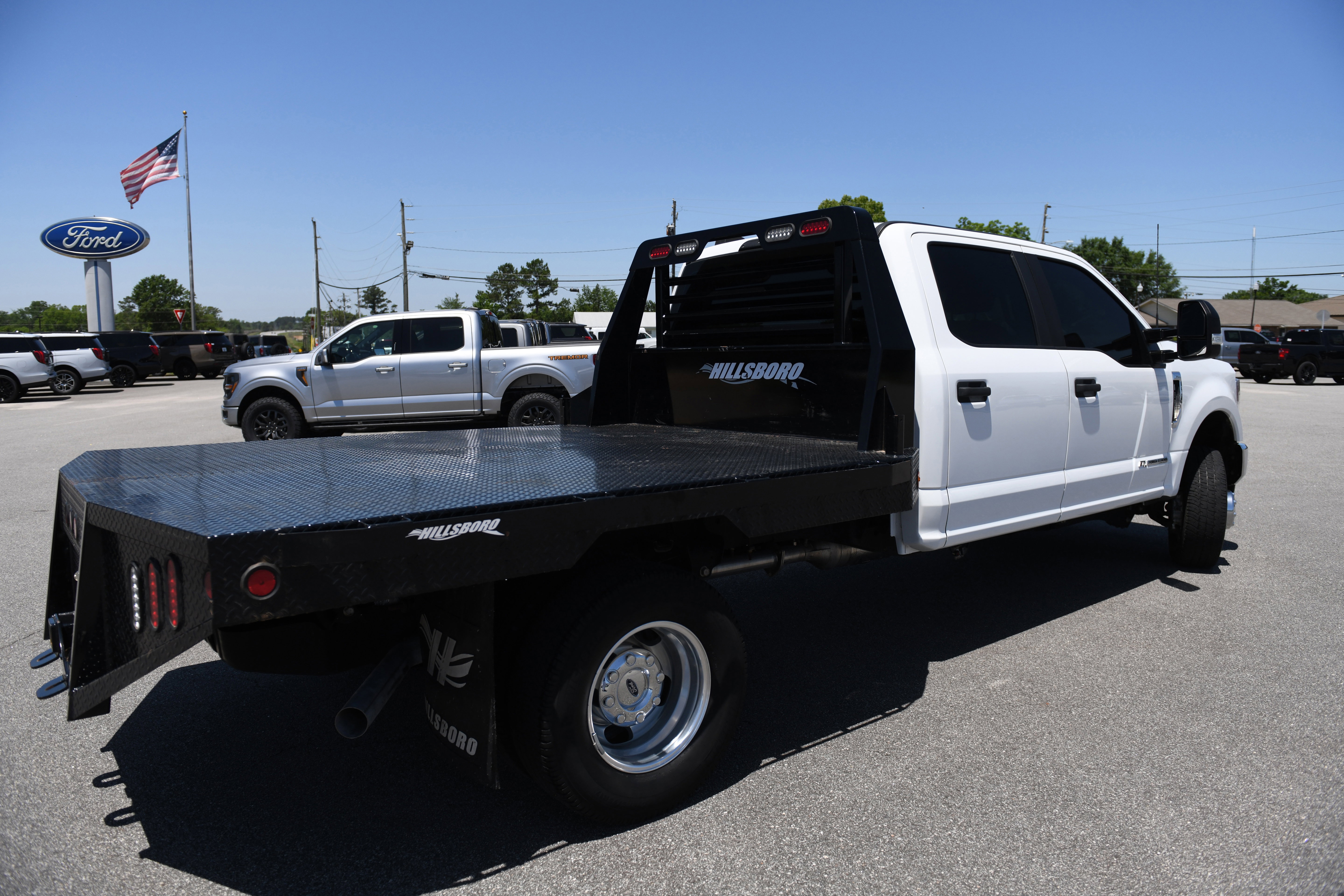 Used 2022 Ford F350 XL w/ Power Equipment Group AWD/4WD image 6