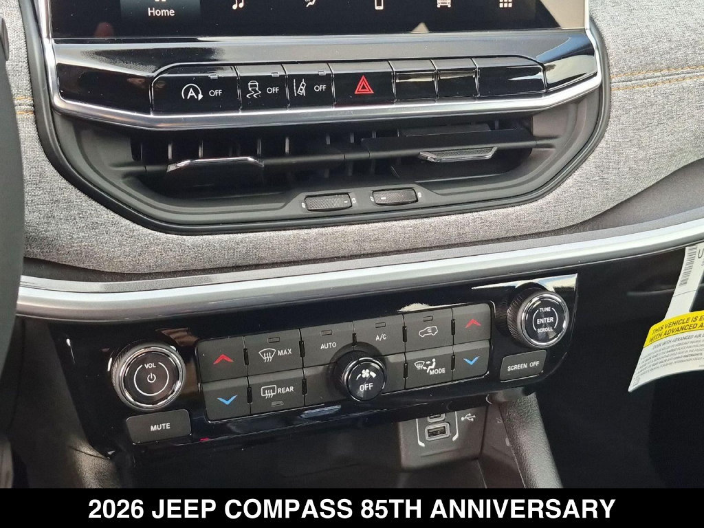 New 2026 Jeep Compass Latitude AWD/4WD image 23