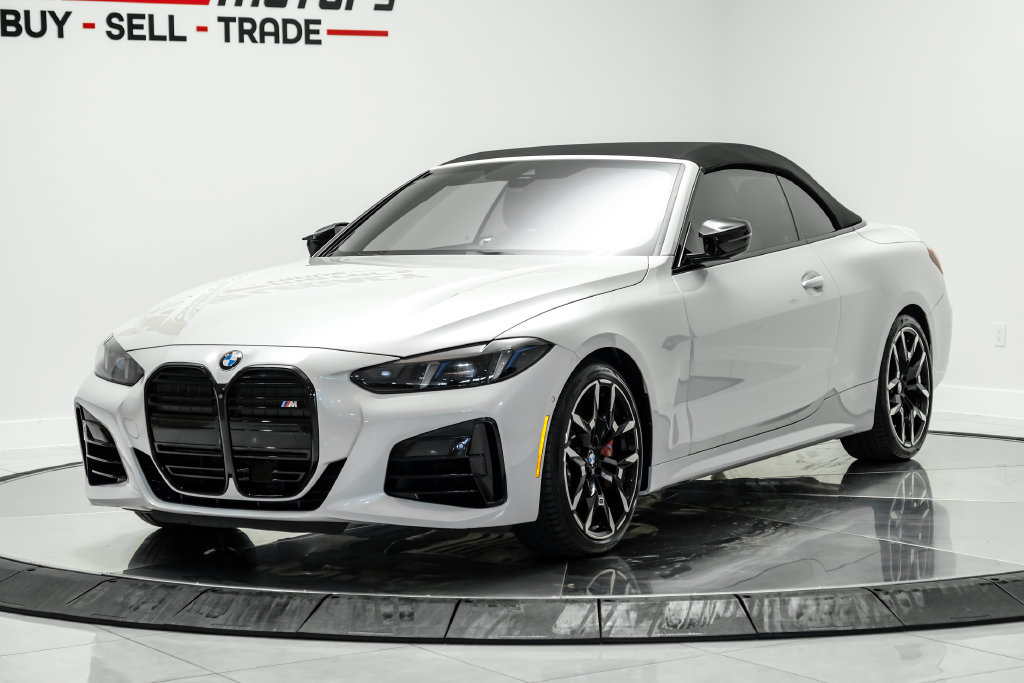 Used 2025 BMW M440i Convertible w/ Premium Package RWD image 2