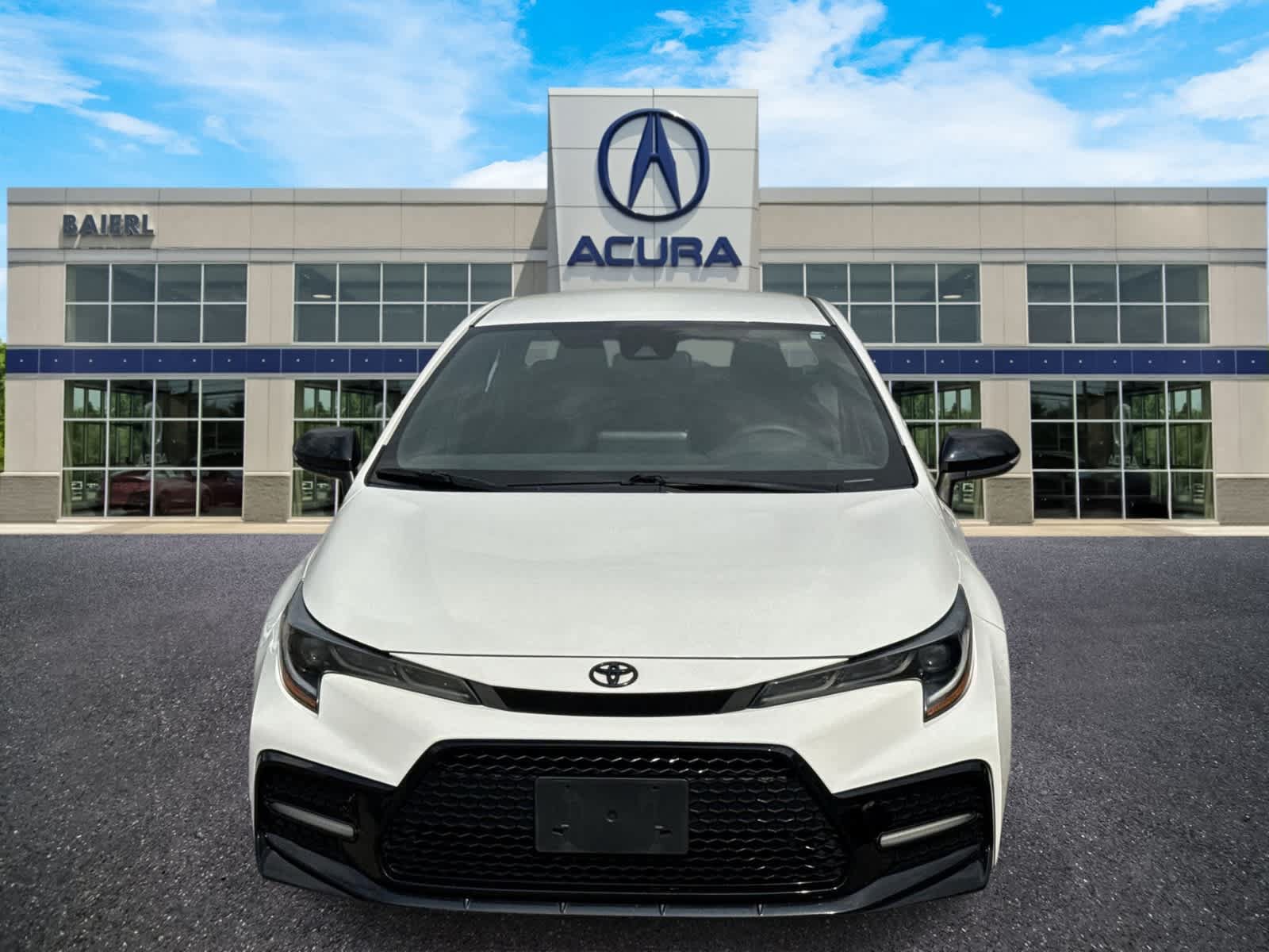 Used 2022 Toyota Corolla SE w/ Carpet Mat Package (TMS) FWD image 8