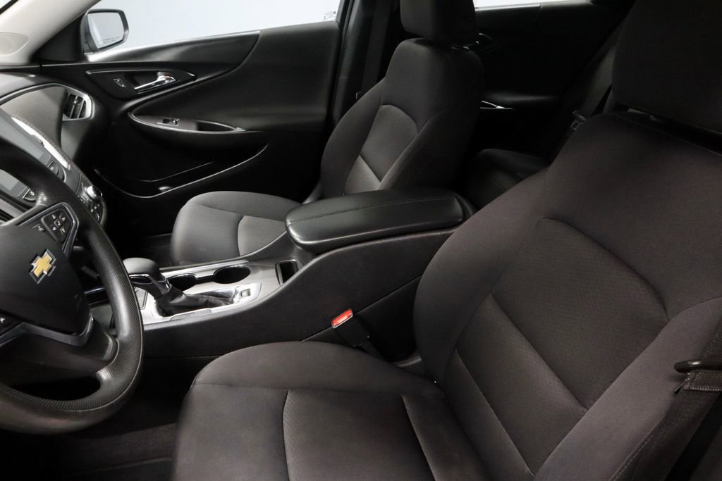 Used 2023 Chevrolet Malibu LT FWD image 24