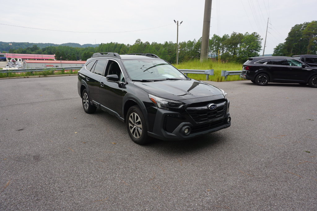 Used 2024 Subaru Outback Premium AWD/4WD image 24