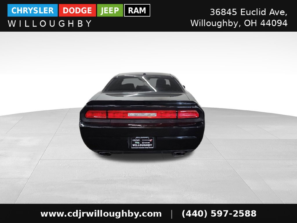 Used 2010 Dodge Challenger R/T RWD image 8