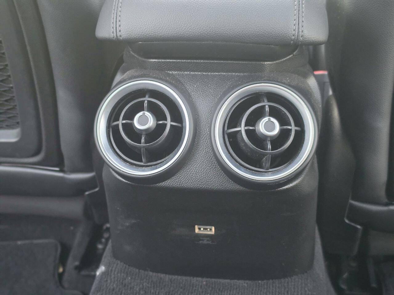 Used 2018 Alfa Romeo Giulia RWD image 55