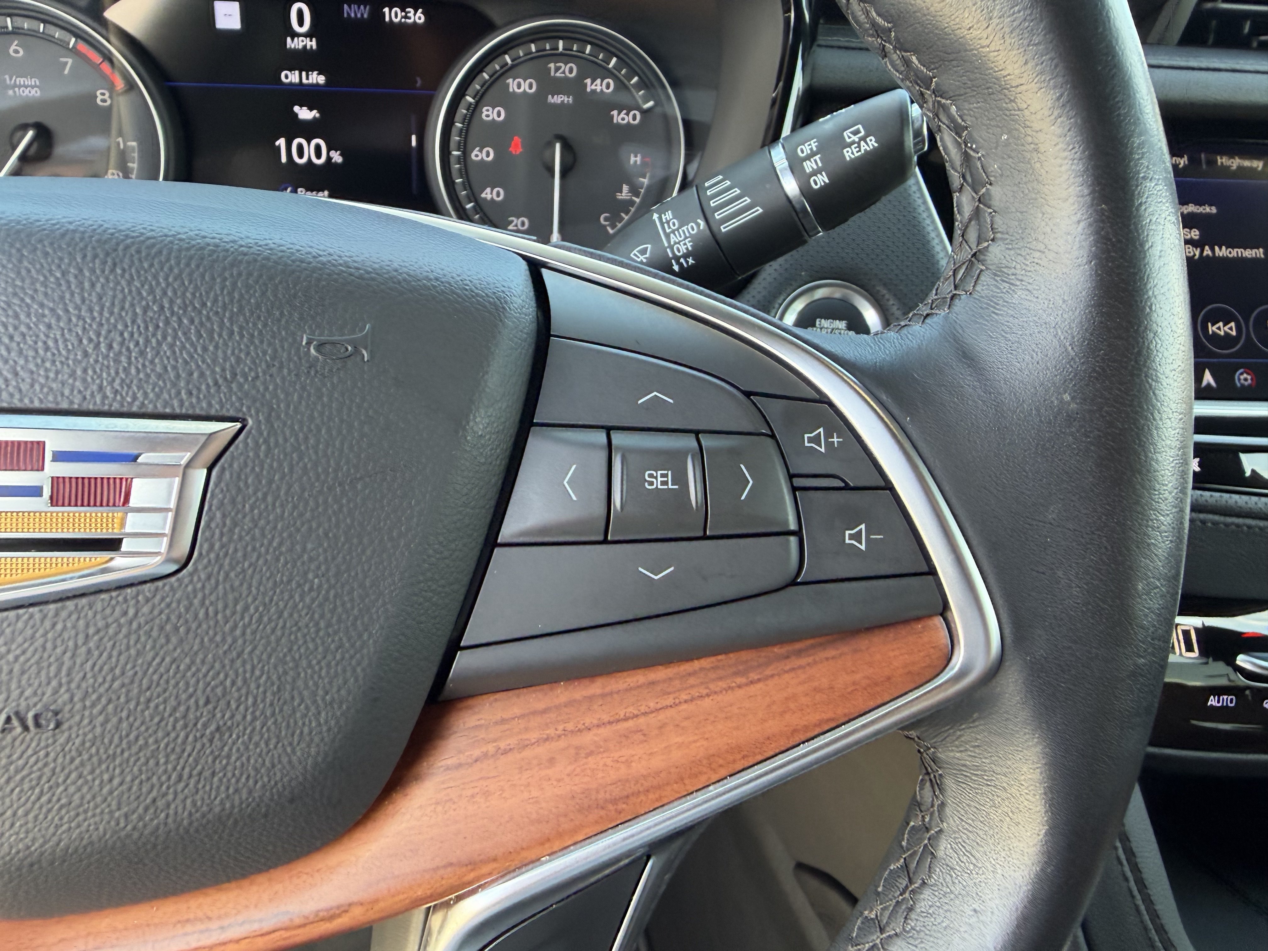 Certified 2024 Cadillac XT5 Premium Luxury w/ Technology Package FWD image 28
