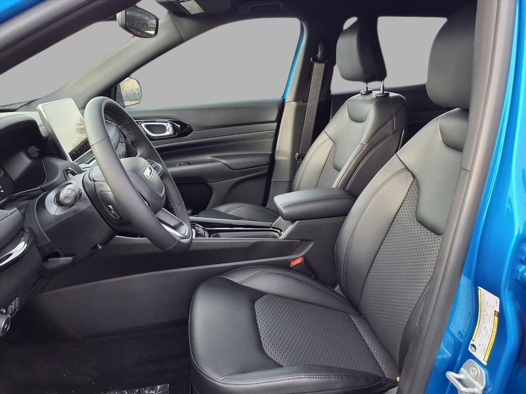 New 2026 Jeep Compass Latitude image 19