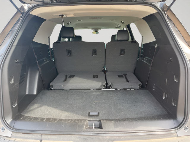 Used 2019 Chevrolet Traverse LS FWD image 8
