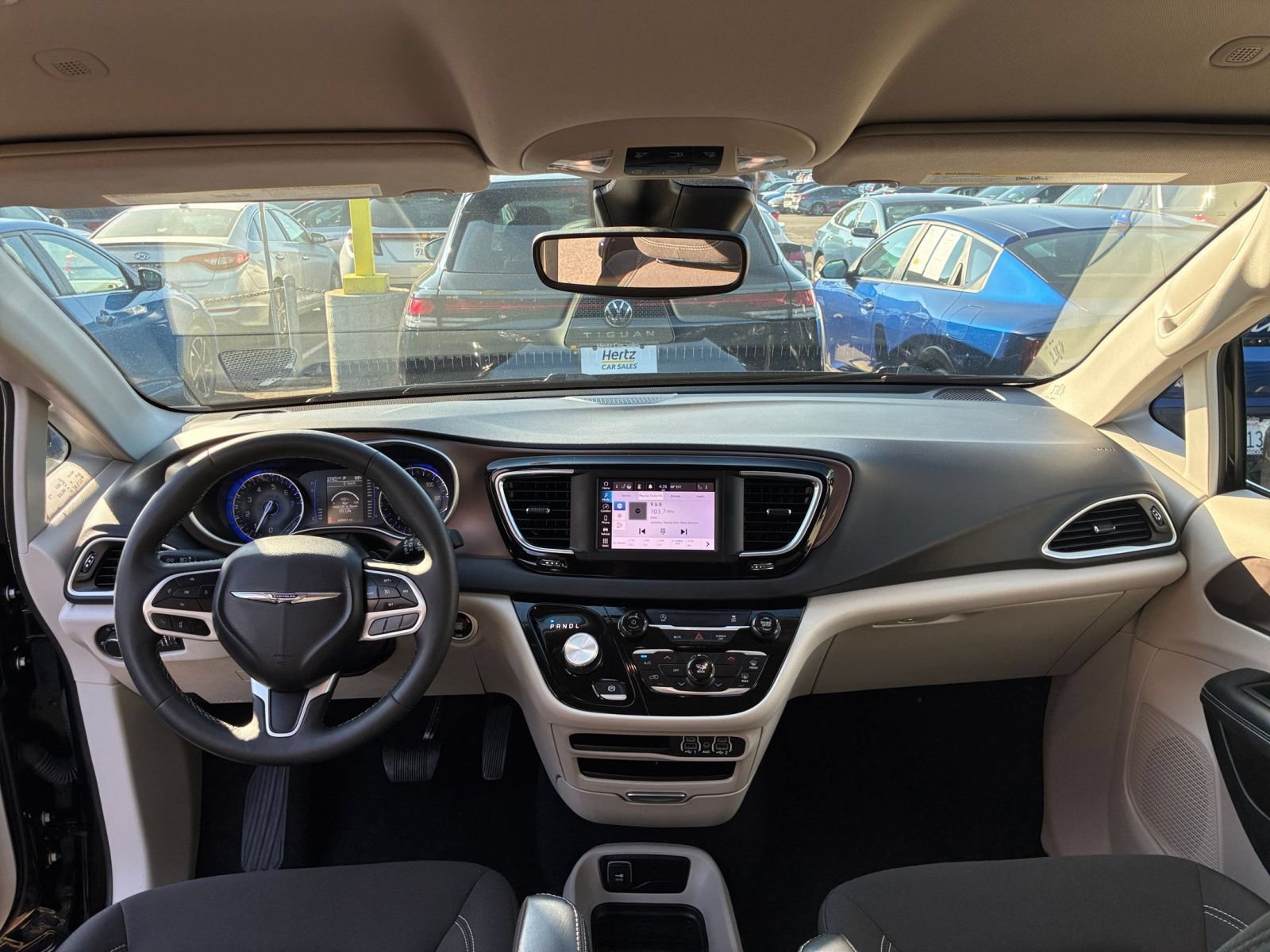 Used 2024 Chrysler Voyager LX FWD image 35