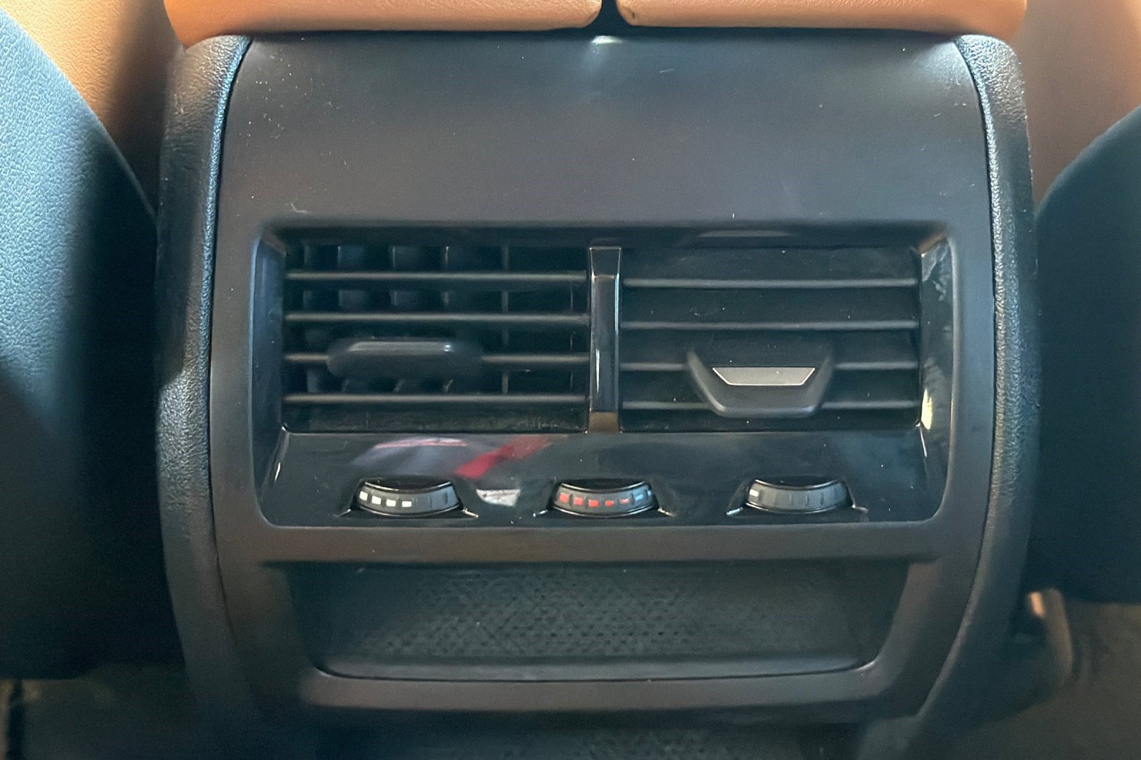 Certified 2024 BMW X5 xDrive40i w/ M Sport Package image 16