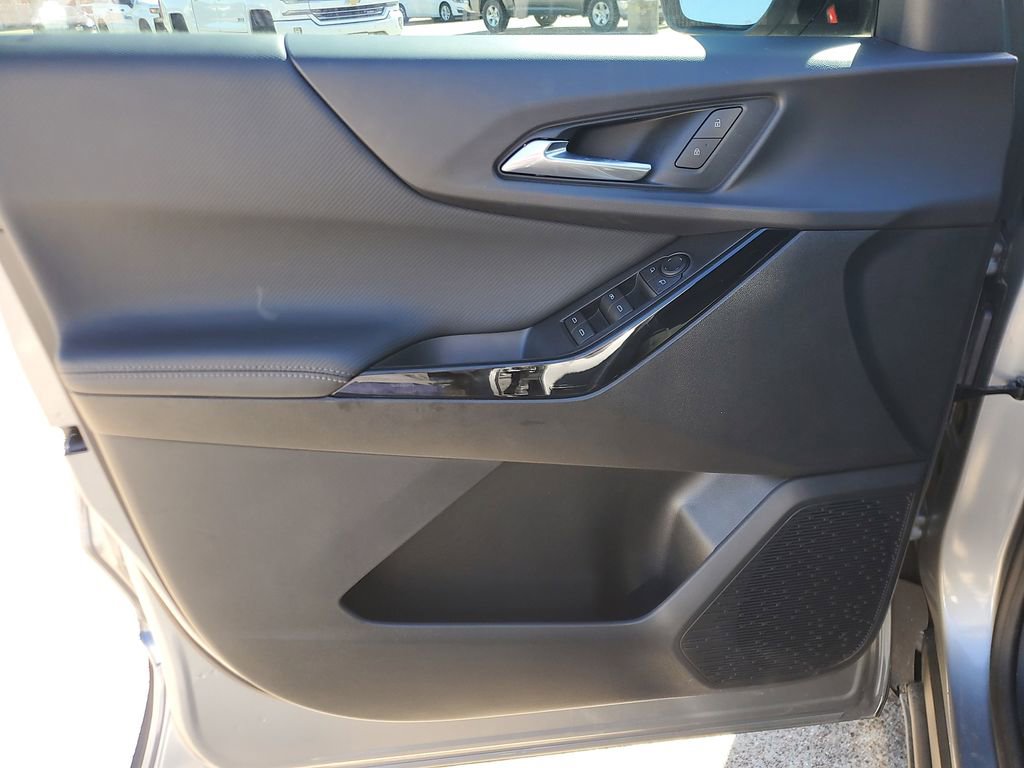 New 2026 Chevrolet Equinox LT w/ Midnight Edition image 14