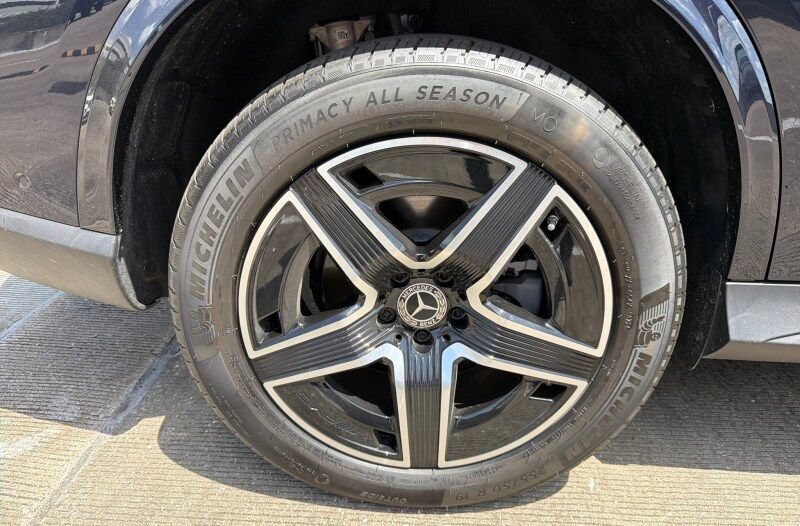Used 2024 Mercedes-Benz GLC 300 4MATIC image 15