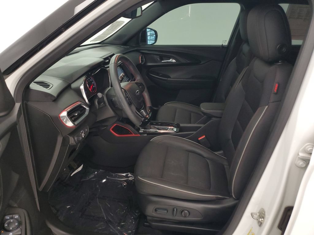 Used 2023 Chevrolet TrailBlazer RS w/ Technology Package AWD/4WD image 12