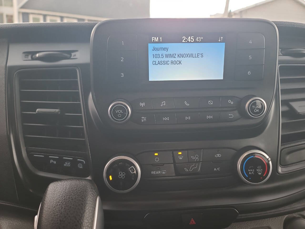 Used 2023 Ford Transit 250 250 3dr SWB Medium Roof Cargo w/ Load Area Protection Package image 12