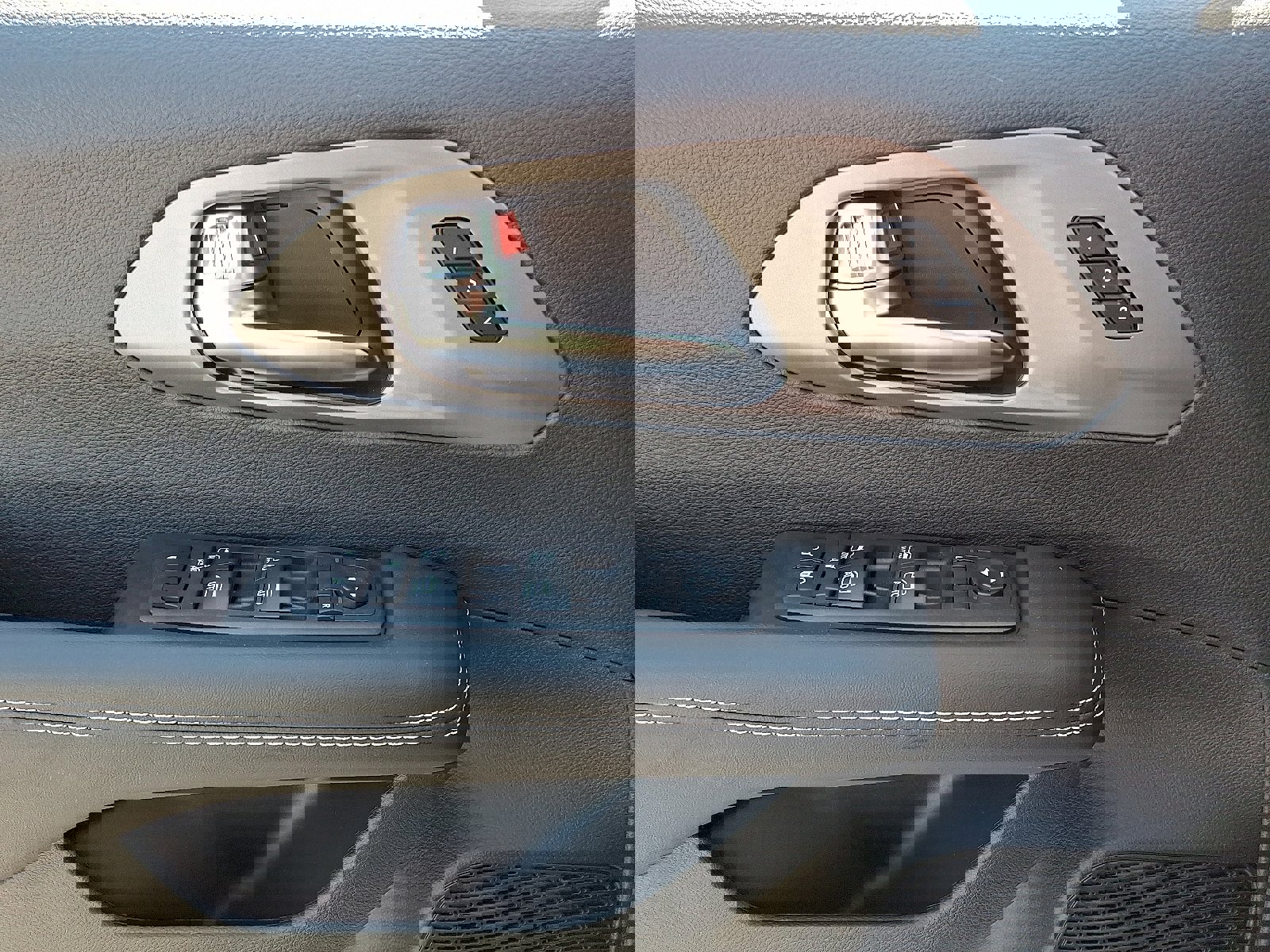 New 2026 Chrysler Pacifica Select image 12