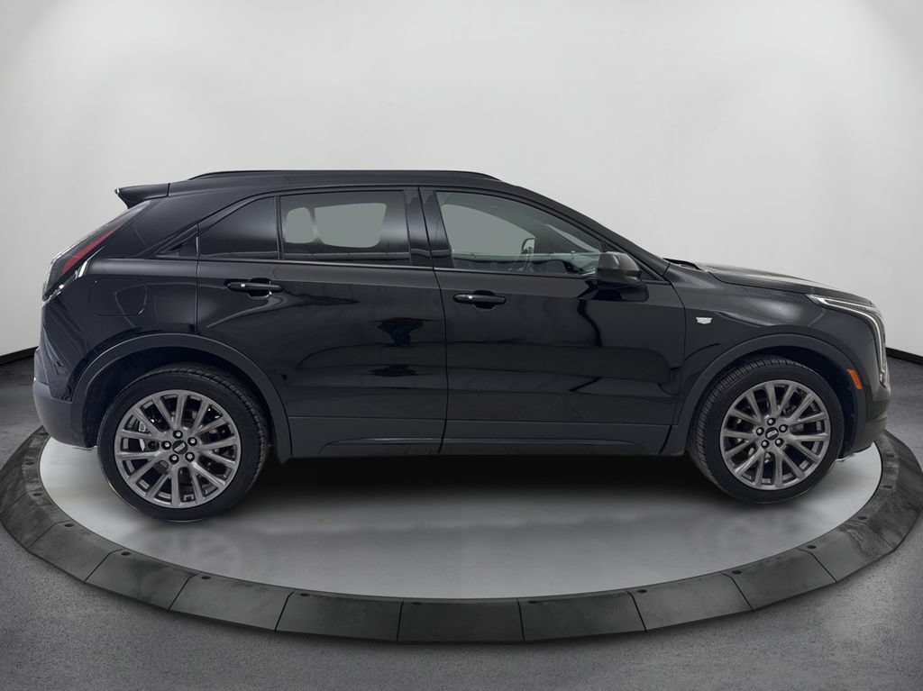 Used 2019 Cadillac XT4 Sport w/ Cold Weather Package AWD/4WD image 4
