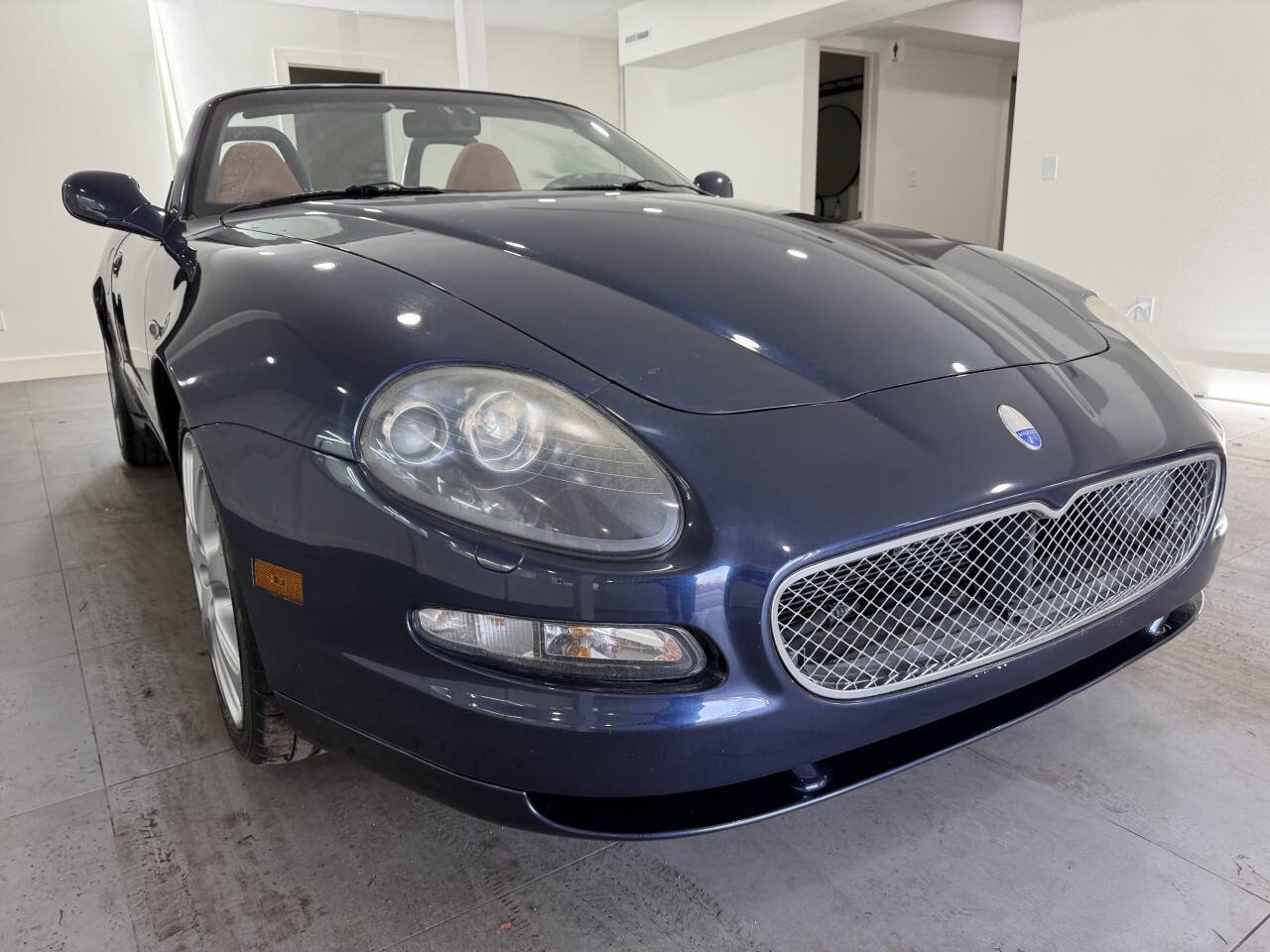 Used 2005 Maserati Spyder GT RWD image 13