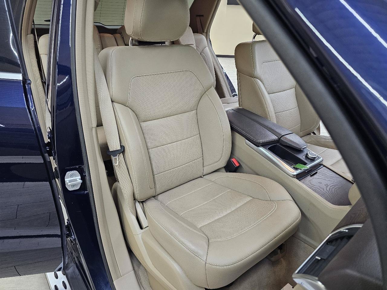 Used 2015 Mercedes-Benz ML 350 2WD w/ Premium 1 Package image 21