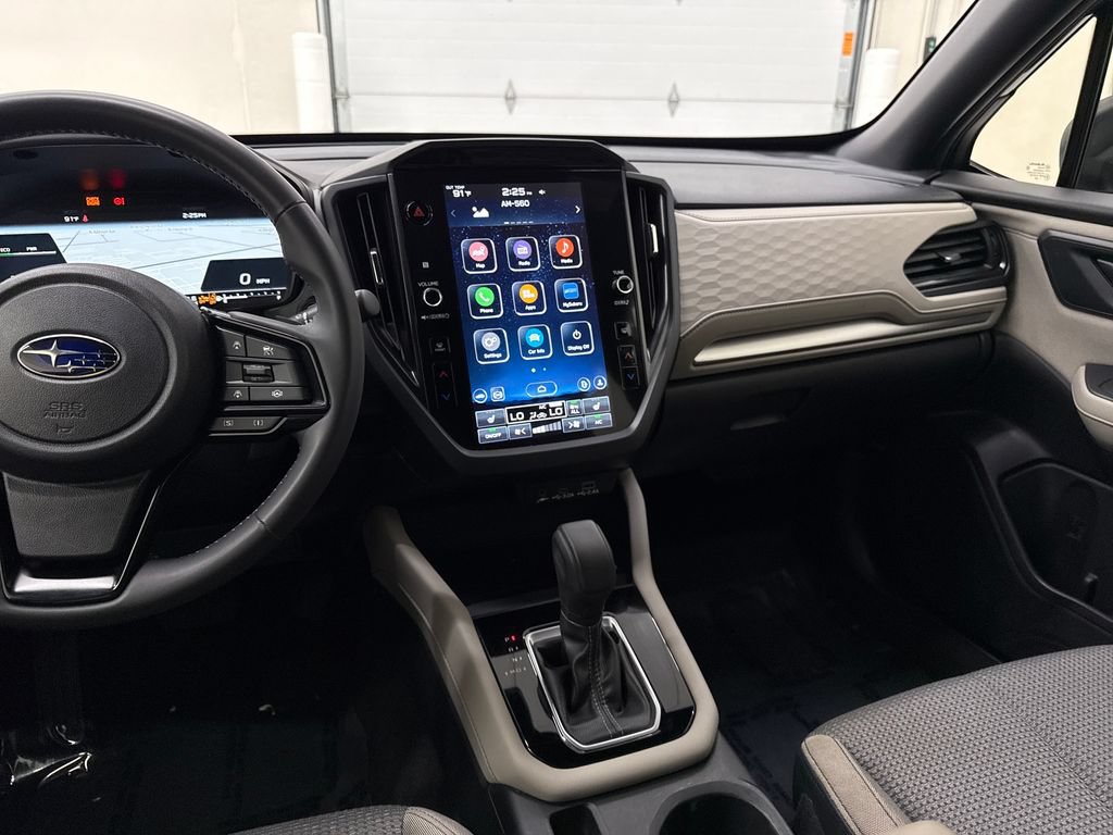 Used 2025 Subaru Forester Premium AWD/4WD image 17