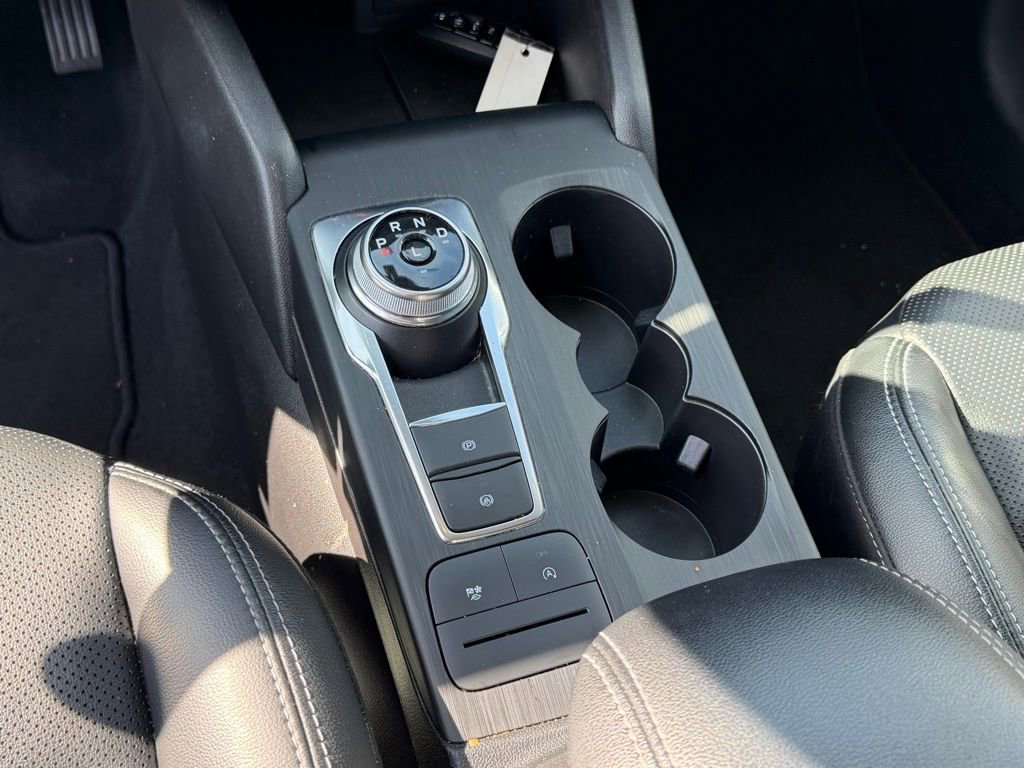 Used 2022 Ford Escape SEL image 25