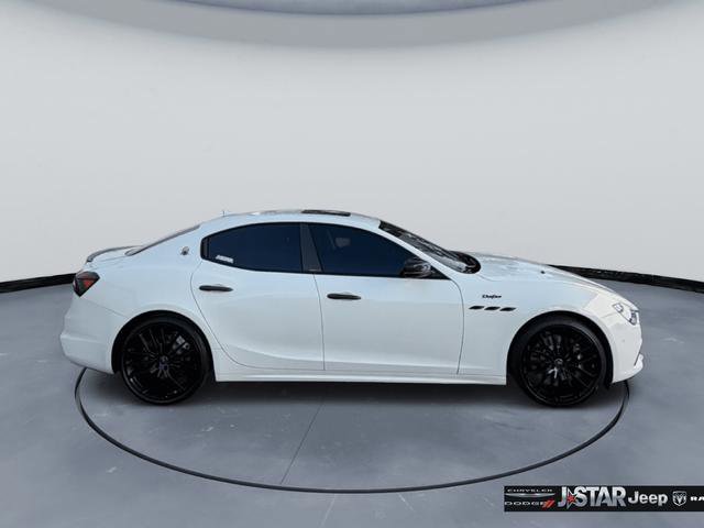 Used 2021 Maserati Ghibli Trofeo RWD image 4