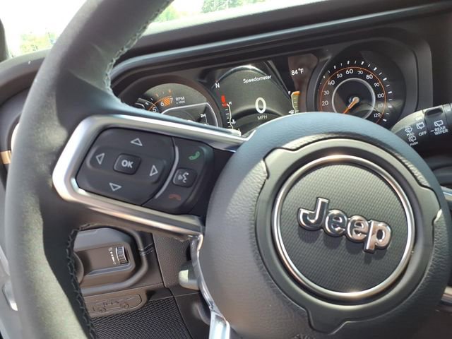 New 2026 Jeep Wrangler Unlimited Sahara AWD/4WD image 10