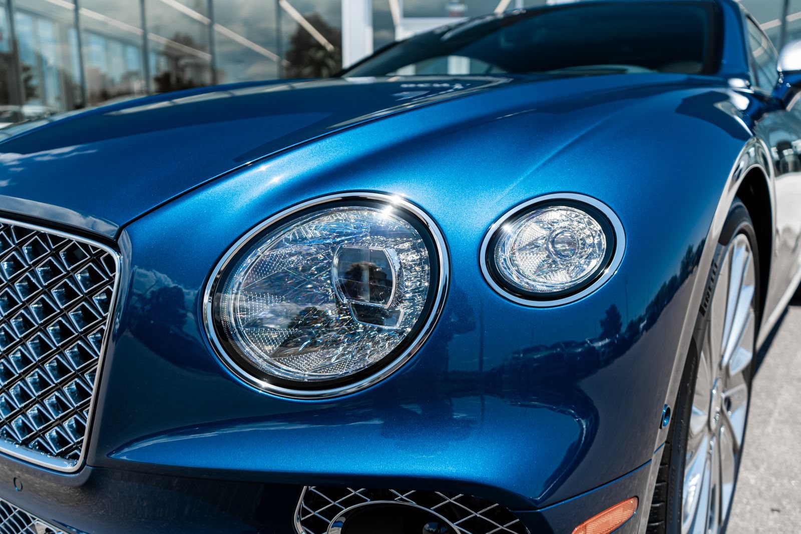 Certified 2023 Bentley Continental GT Mulliner AWD/4WD image 23