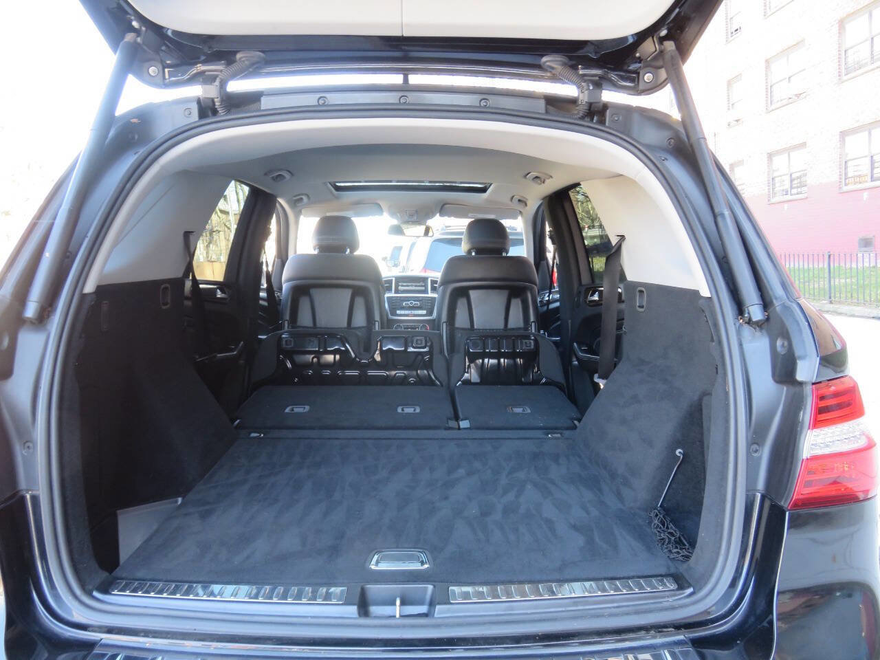 Used 2015 Mercedes-Benz ML 350 4MATIC image 26